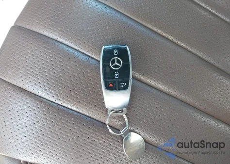 2017 Mercedes-Benz E 300 from USA, damaged, VIN WDDZF4JB8HA134019